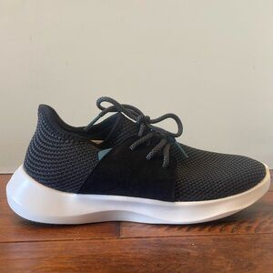 Vessi Everyday Classic Sneaker W size 6 Brand New